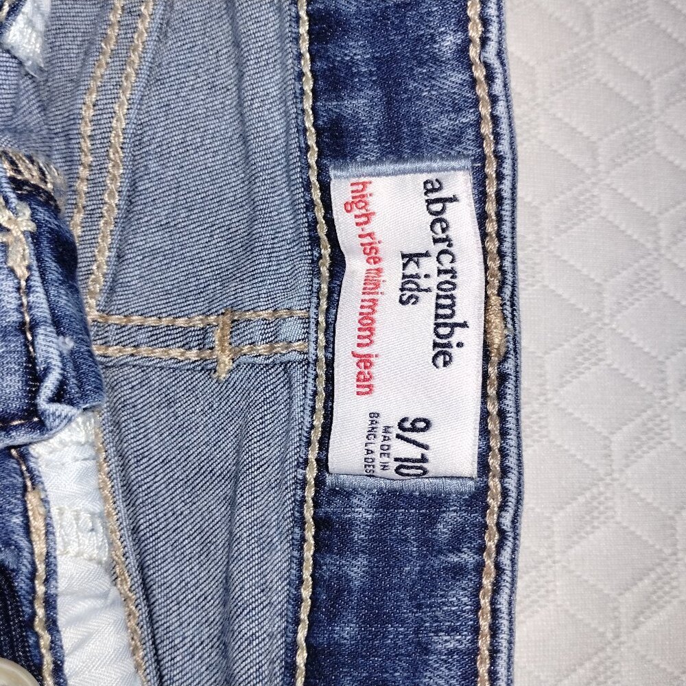 Abercrombie girls high rise mini mom jeans 9/10